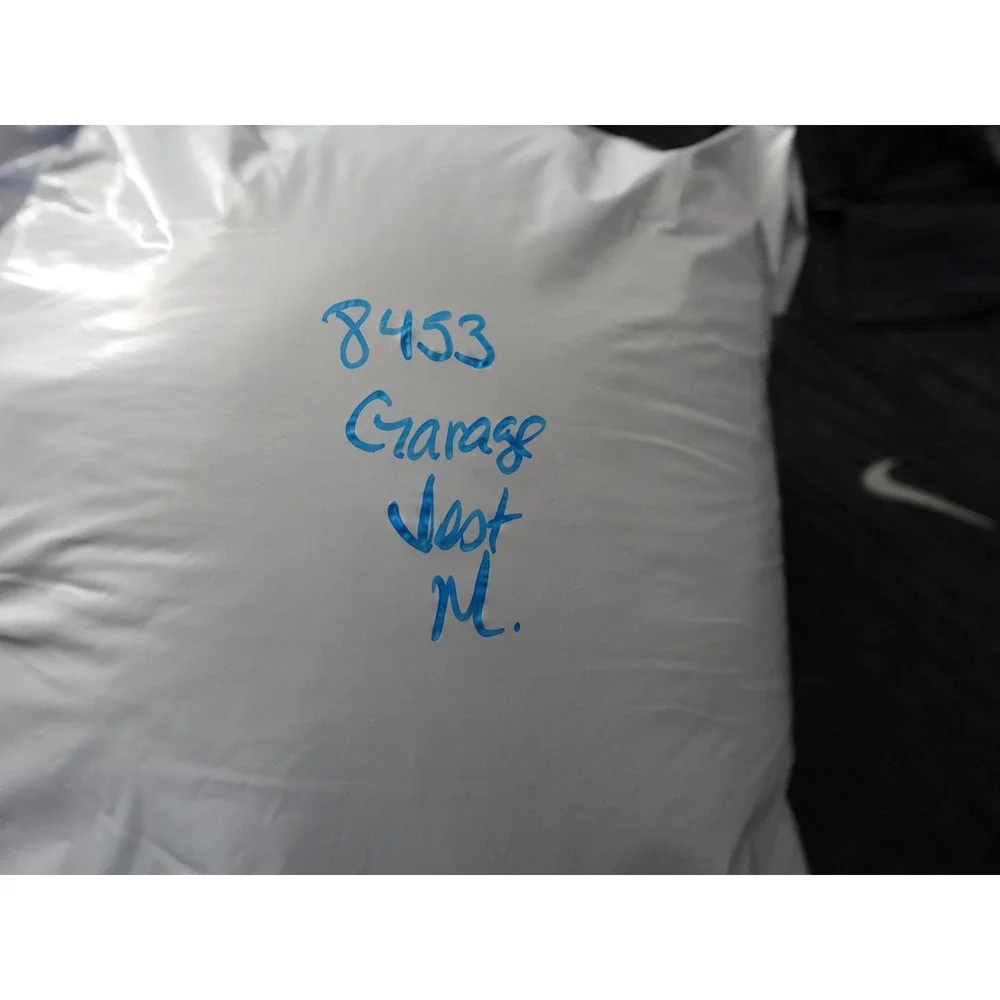 Garage Sherpa Puffer Vest Womens Medium Cream Ivory Faux Shearling Full Zip‎ Coz